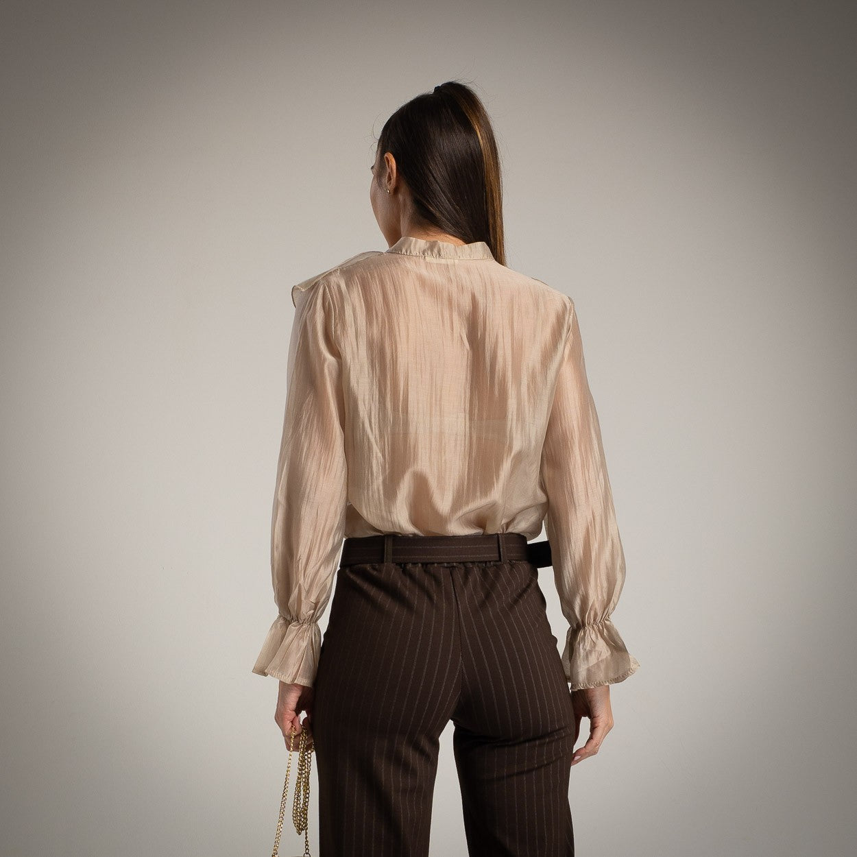 BLUSA CHORRERA CON MAHO